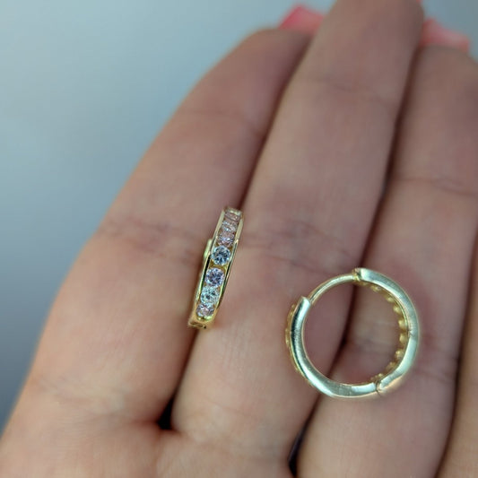 Creoler 14k guld rosa och vita kristaller - Smyckesbanken