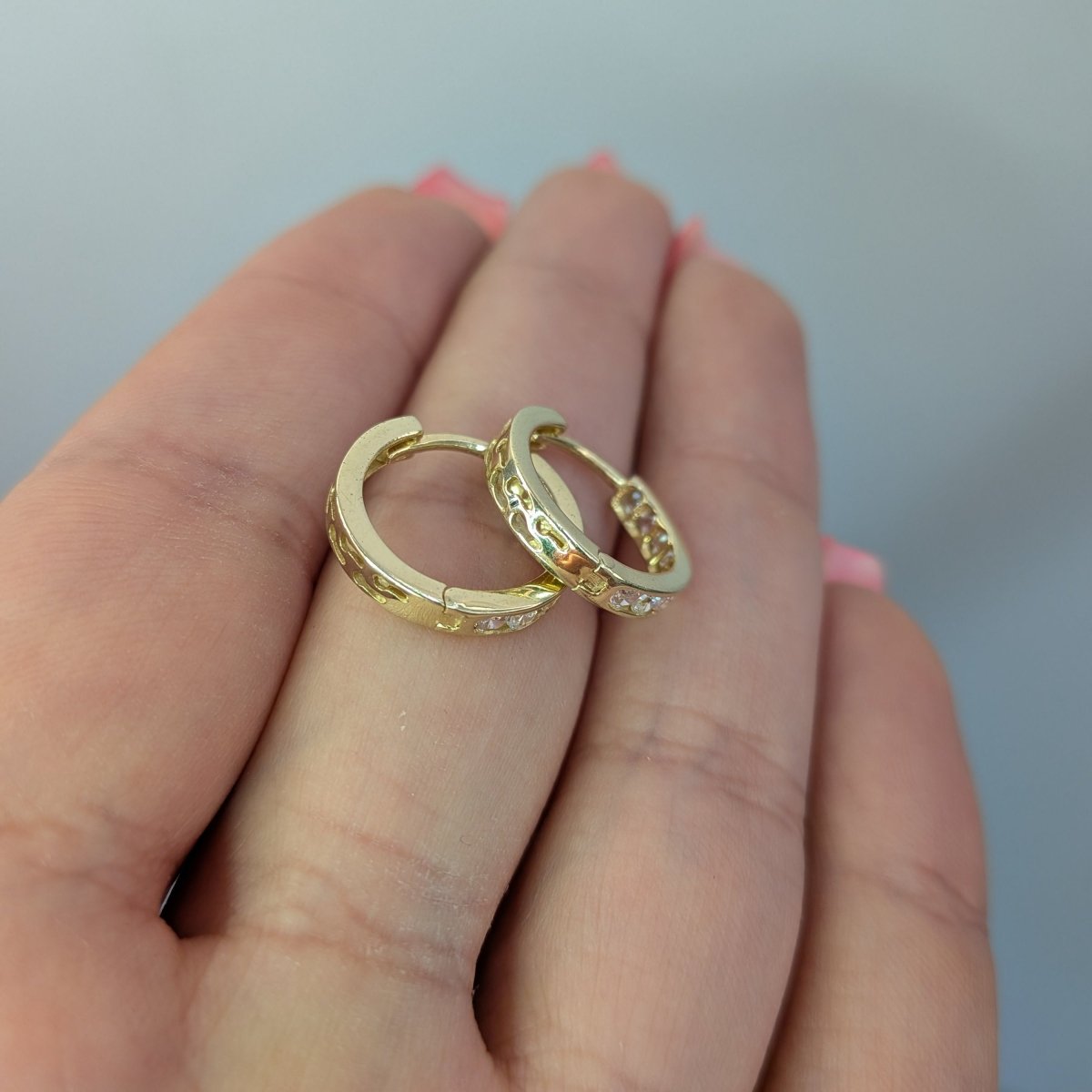 Creoler 14k guld rosa och vita kristaller - Smyckesbanken