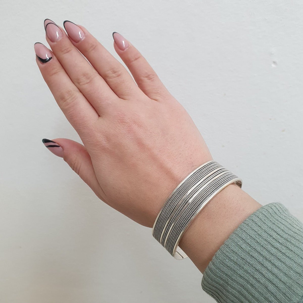 Bred stel armring i silver 925- Smyckesbanken