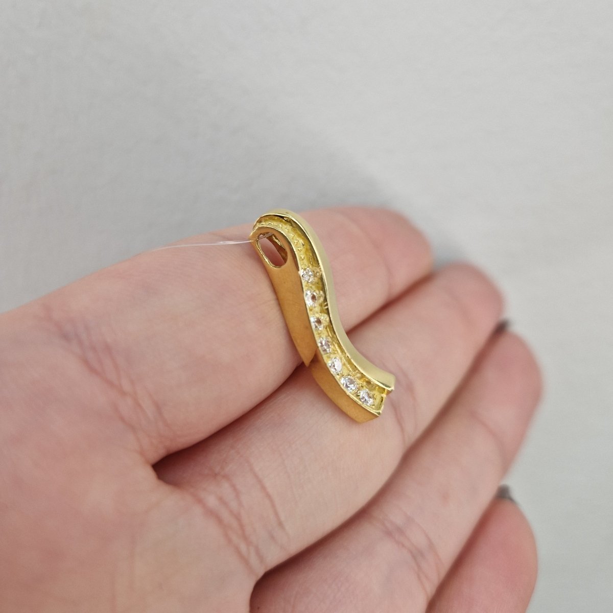 Hängsmycke Hängande med stenar i 18k guld - Smyckesbanken