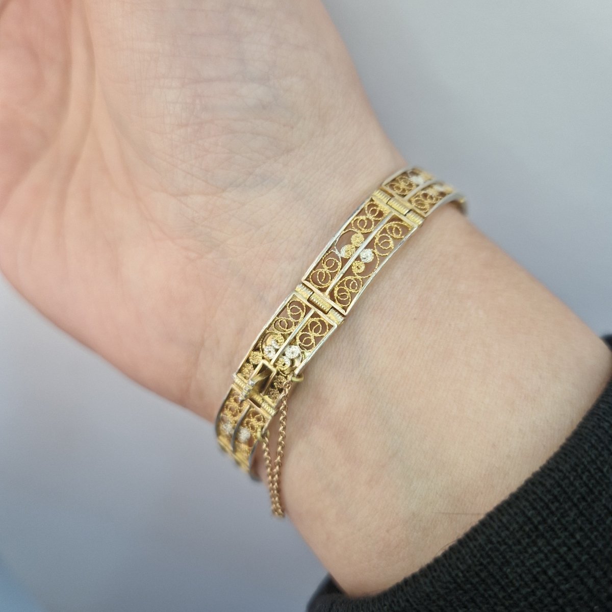 Filigran armband i äkta silver med kistlås