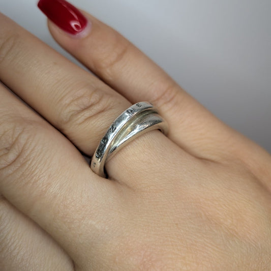 Efva attling - Pencez De Moy Edge Ring - Smyckesbanken