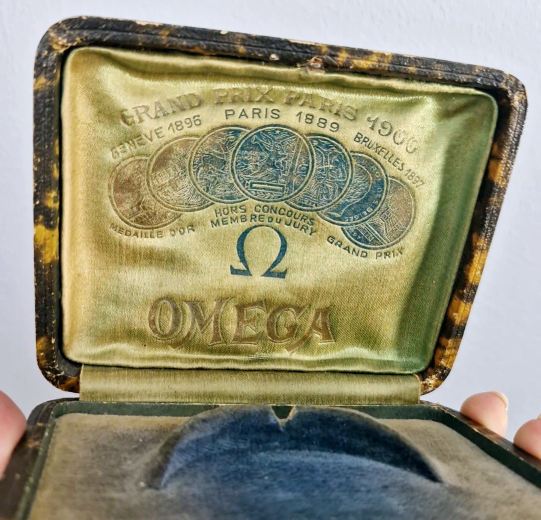 Etui Omega fickur - Smyckesbanken