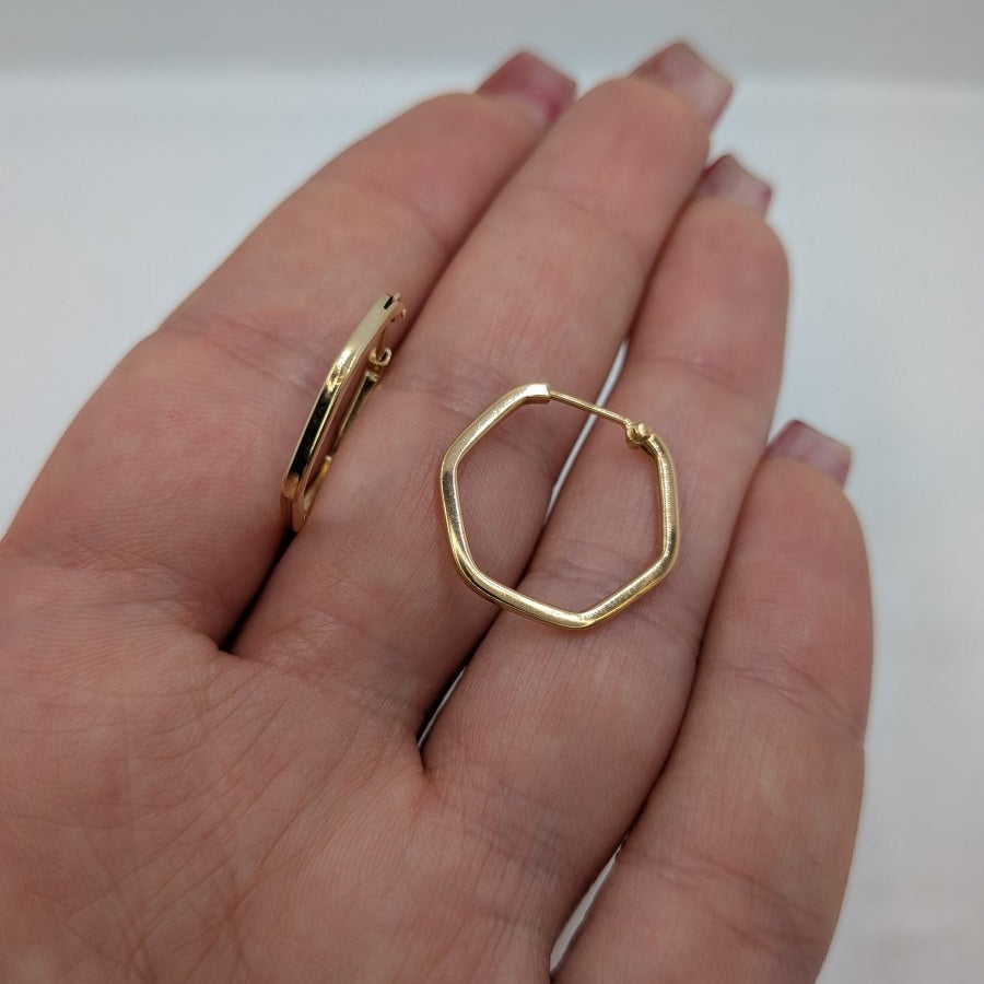 Hexagon guld örhängen 18k guld - Smyckesbanken