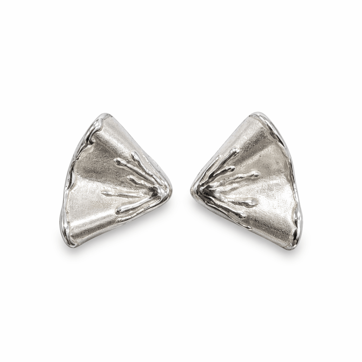 Örhängen vågig design i sterling silver - Smyckesbanken