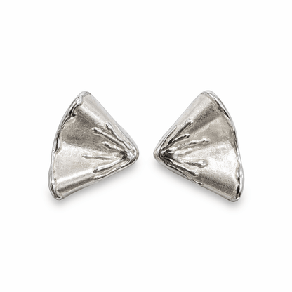Örhängen vågig design i sterling silver - Smyckesbanken
