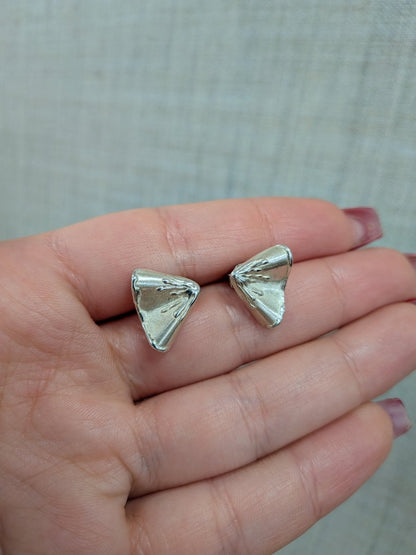 Örhängen vågig design i sterling silver - Smyckesbanken