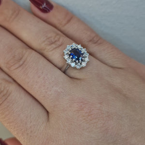 Diamantring med safir i 18k vitguld