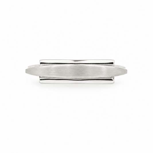 Silver ring med oval upp höjd genombruten design - Smyckesbanken