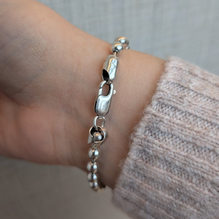 Silverarmband med kulor - Smyckesbanken