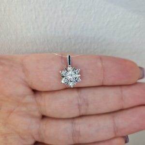 Diamant hängsmycke Is kristall 18k vitguld - Smyckesbanken