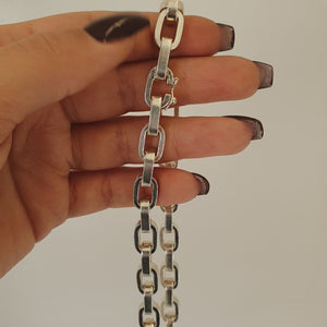 Halsband med kraftiga öglor i silver 925