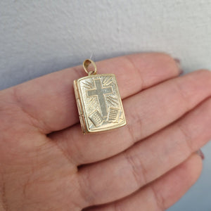 Hängsmycke Bibel medaljong 18k guld - Smyckesbanken