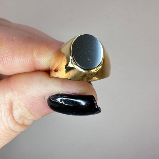 Klackring med blodsten 18k guld i oval formad - Smyckesbanken