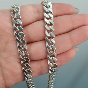 Massivt pansar halsband i silver
