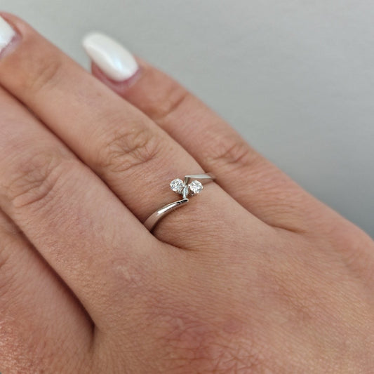 Ring vitguld med tvilling diamanter - Smyckesbanken