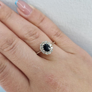 Vitgulds ring med safir 18k guld - Smyckesbanken